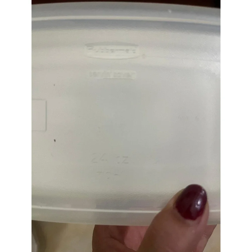 Rubbermaid Servin Saver 24oz Food Storage Container Clear with White Lid 710ml
